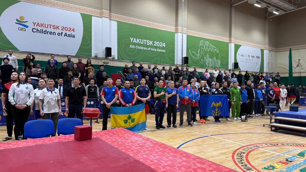 В Якутске торжественно открыт чемпионат Якутии по мас-рестлингу имени Гавриила Десяткина — Күүстээх Дэһээккин