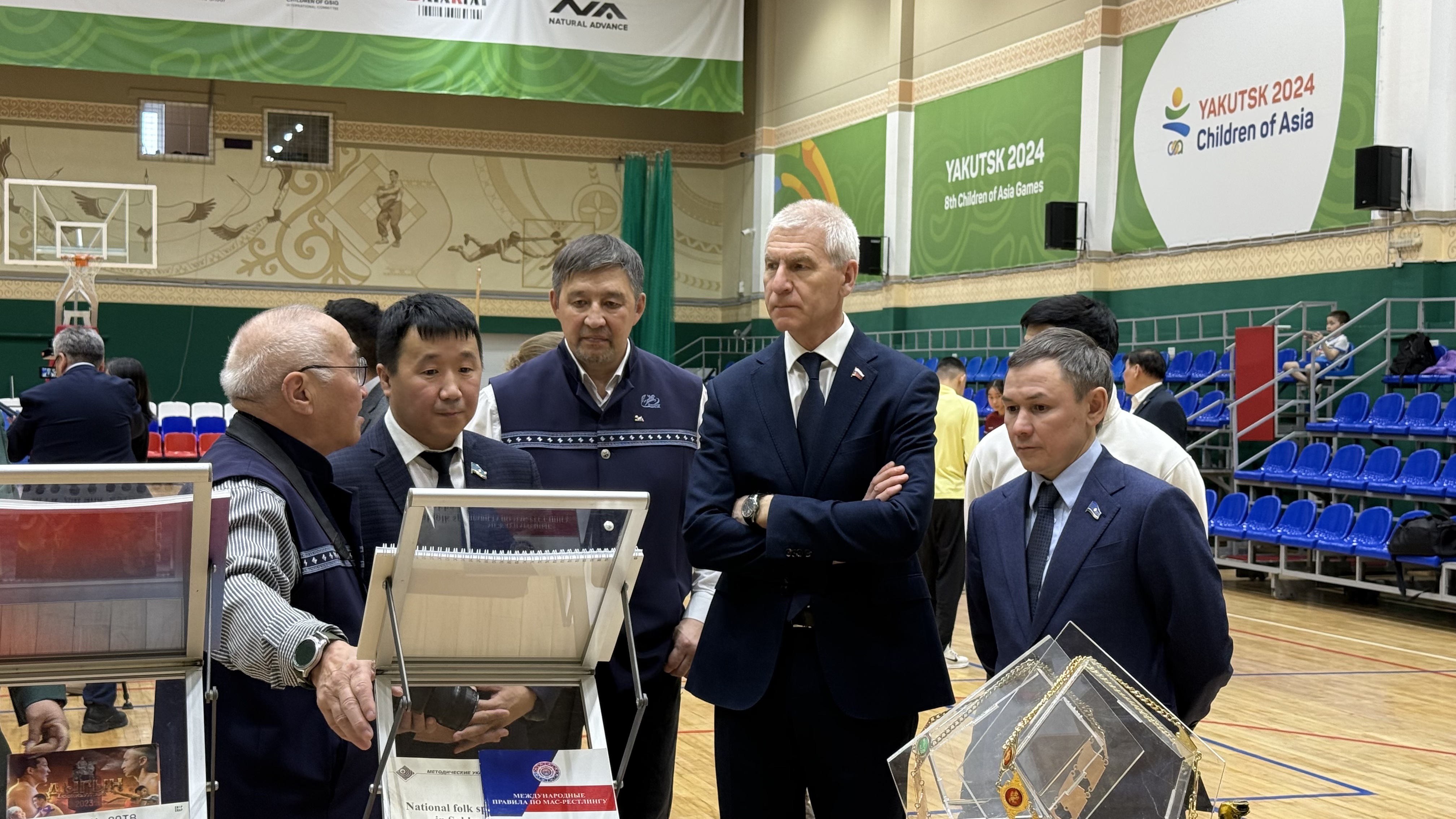 Олег Матыцин посетил Центр национальных видов спорта им. Василия Манчаары