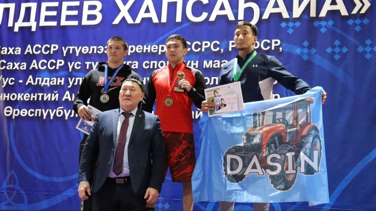 В Усть-Алданском улусе определили победителей республиканского турнира по хапсагаю памяти Иннокентия Халдеева