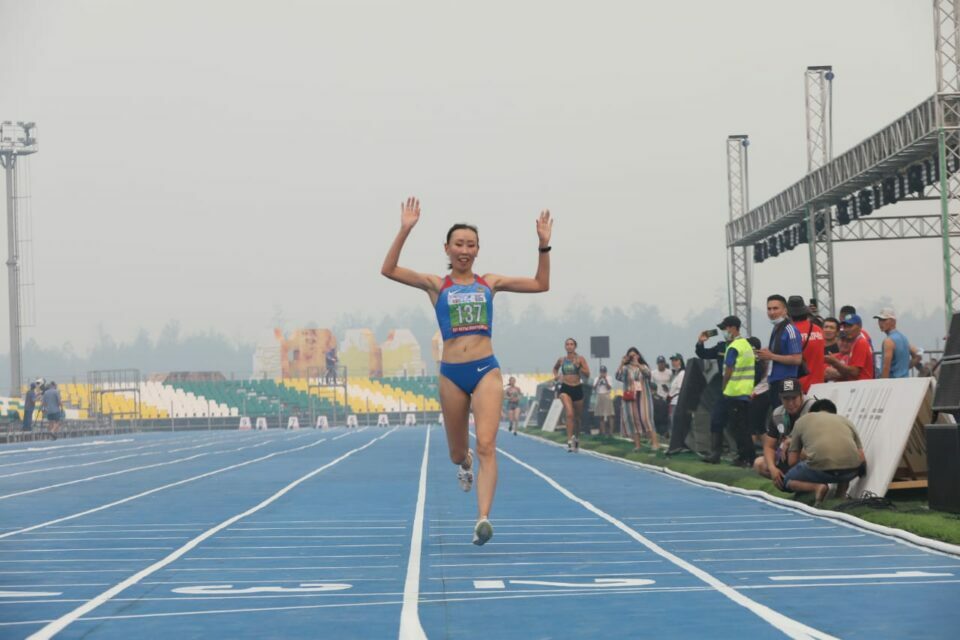 Бегунья Наталья Леонтьева взяла вторую золотую медаль Игр-Манчаары-2021